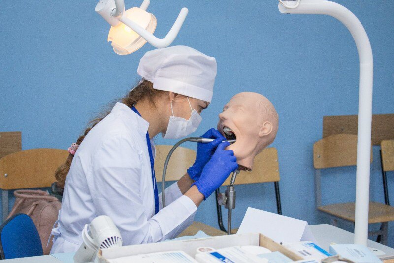 俄罗斯口腔医学咨询（留服备案项目）