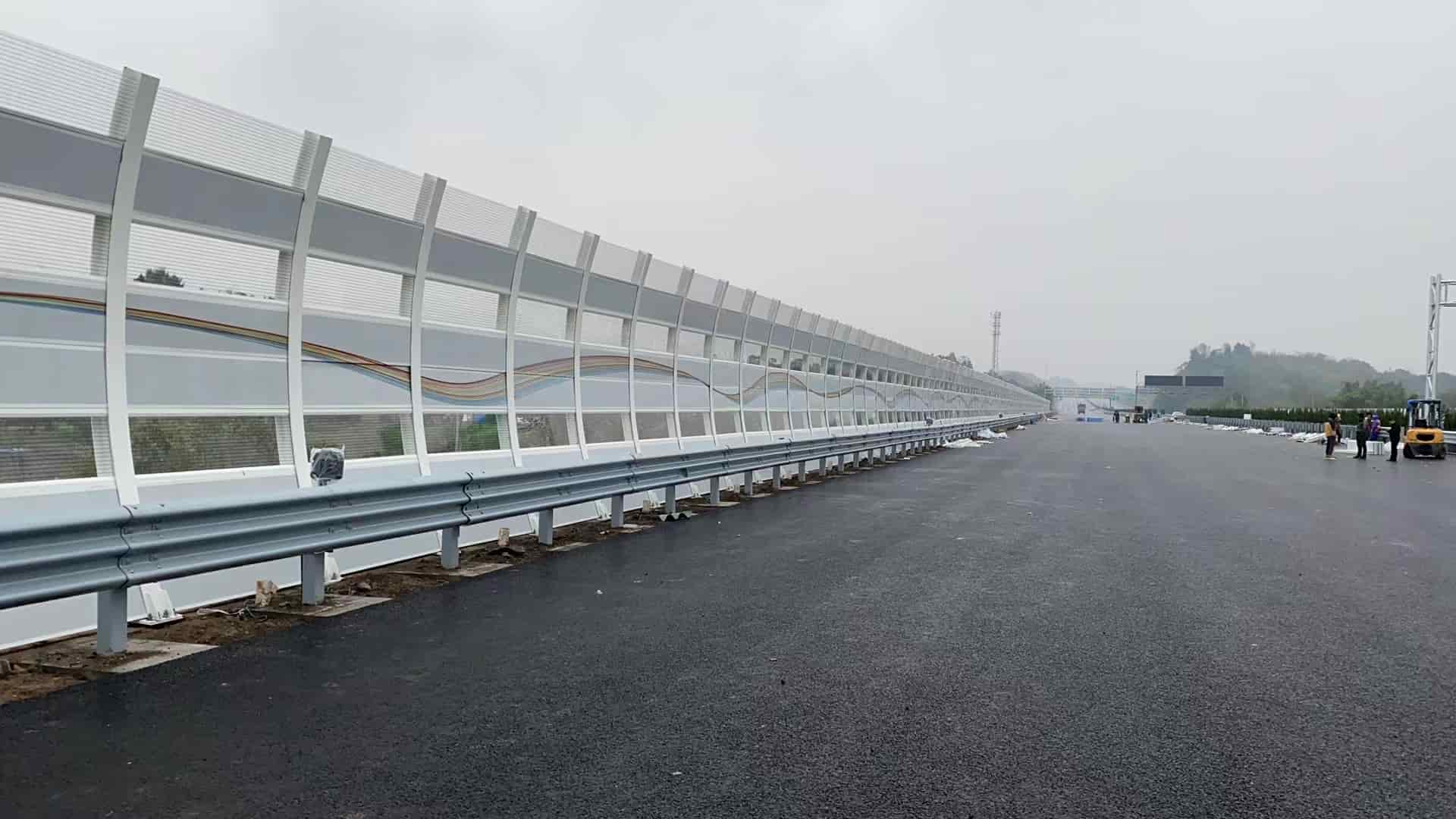 青海海北刚察铁路声屏障多少钱选择河北金标〗