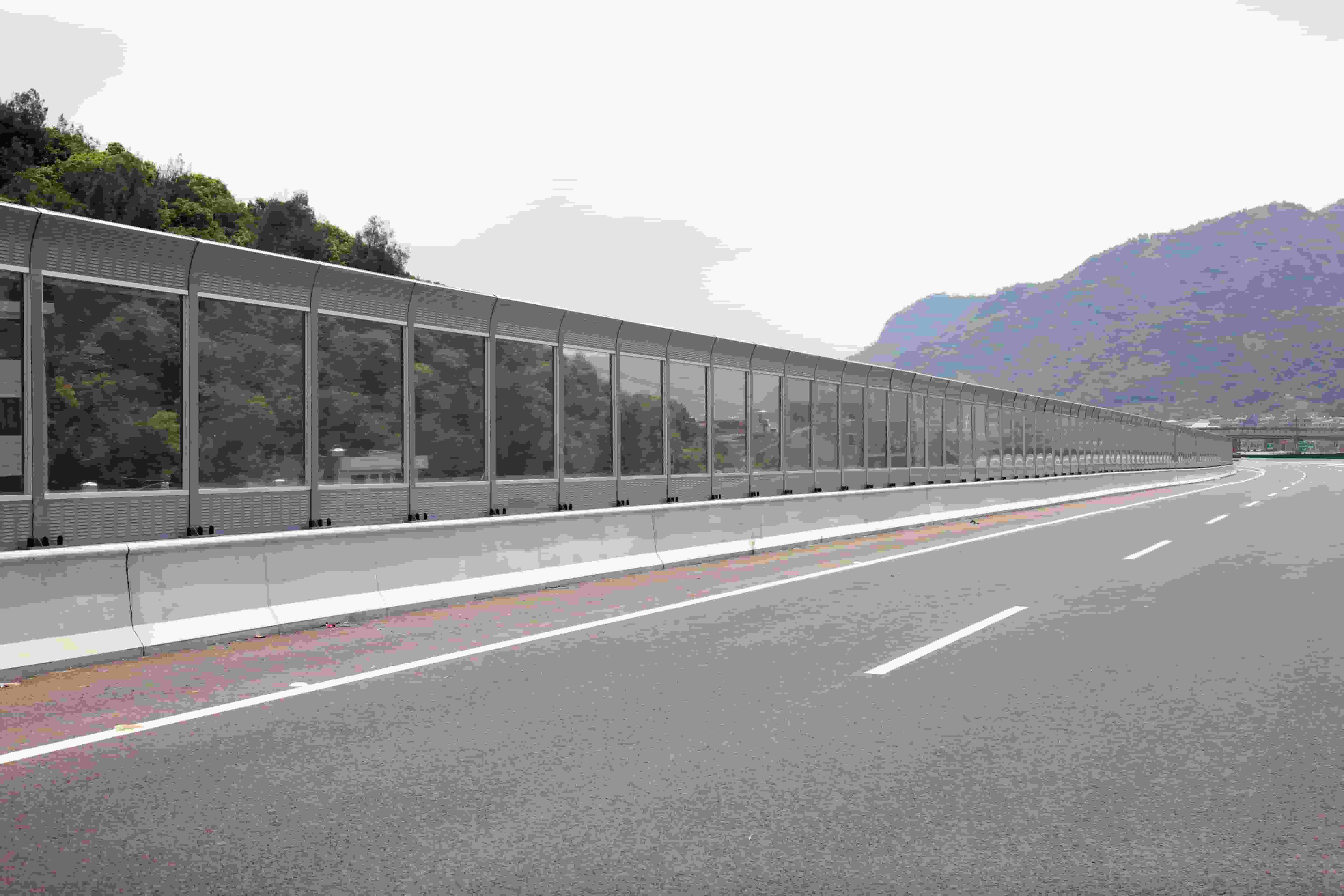 四川乐山金口河高架桥声屏障多少钱〖河北金标〗报价