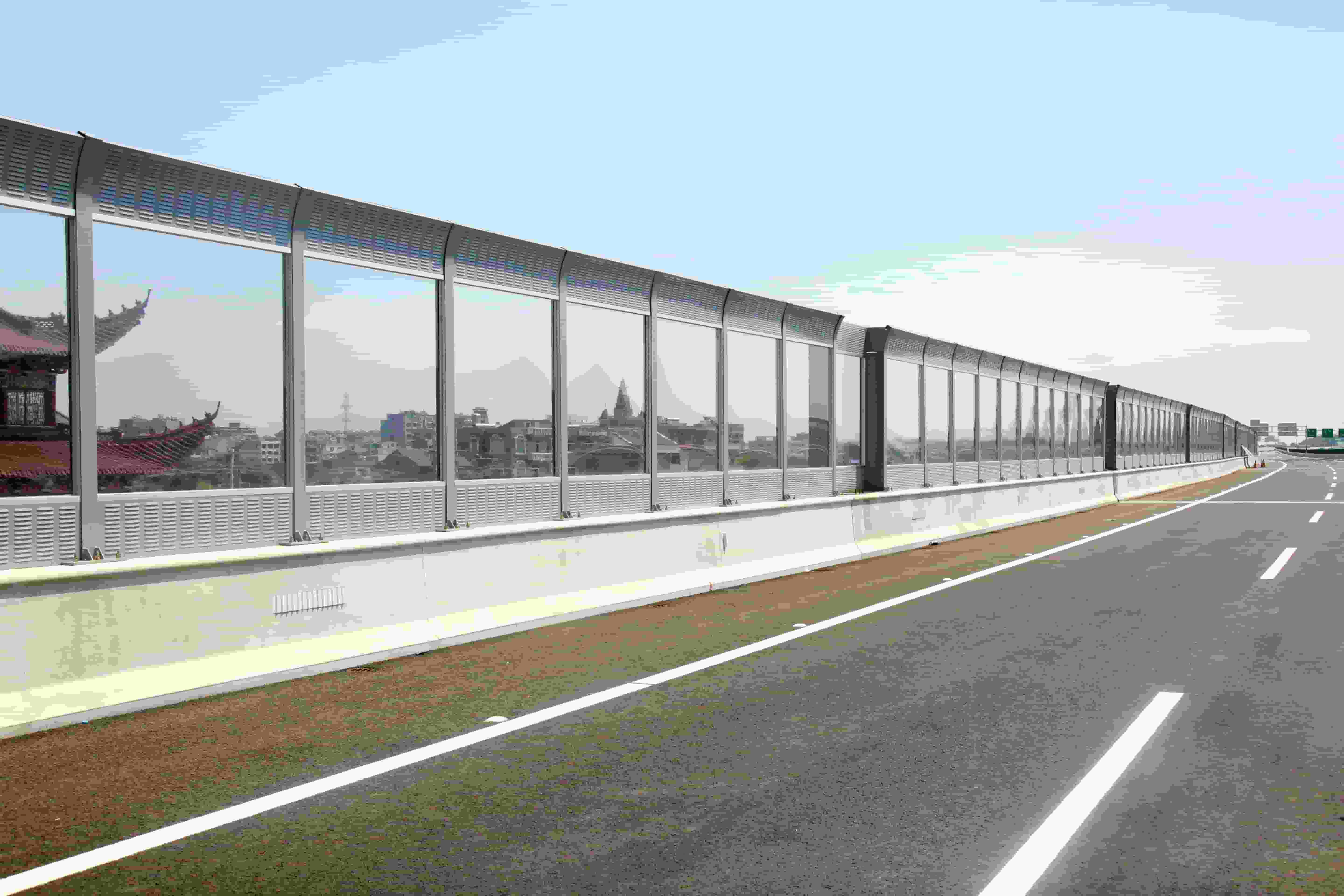 河南信阳平桥公路隔音墙多少钱〖河北金标〗报价