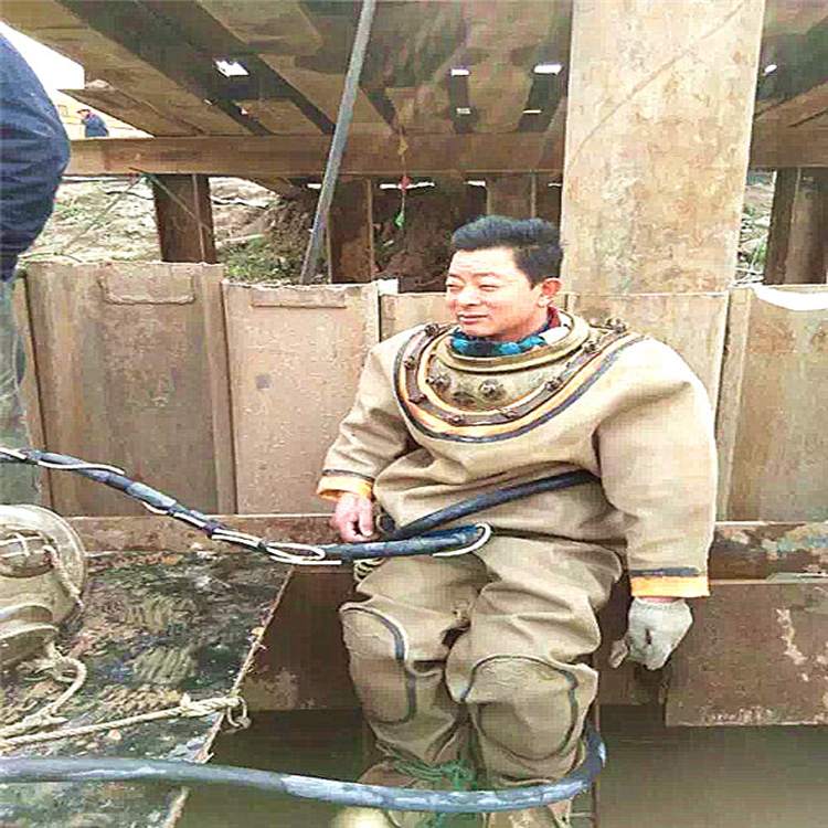 广元市水下闸门维修公司实力商家——广元市施工队