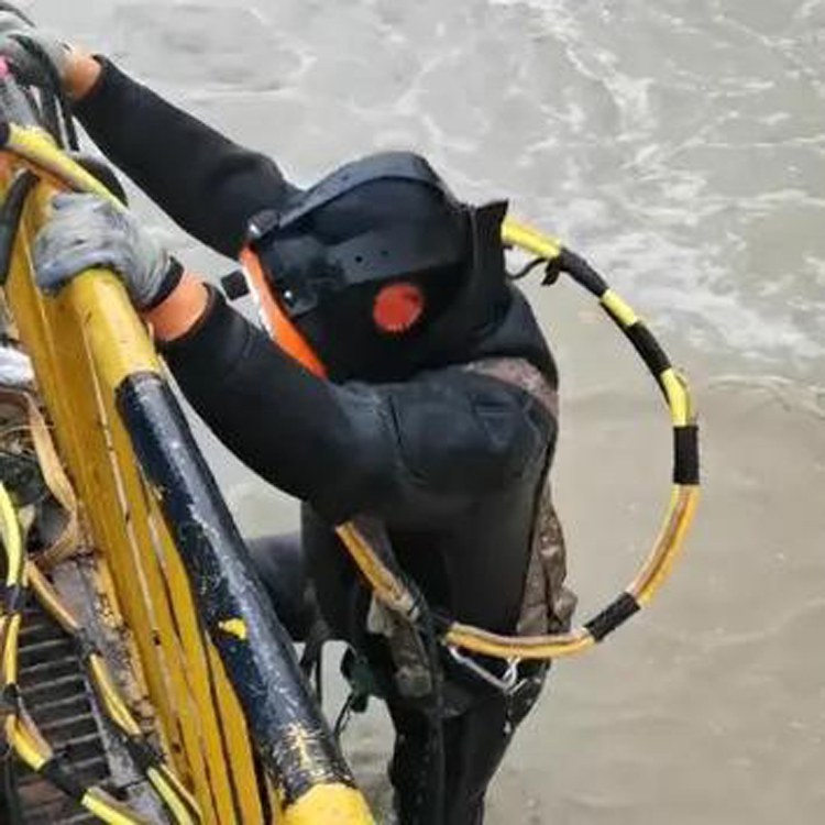 重庆市水下桥梁检查公司专业设备——重庆市工程队
