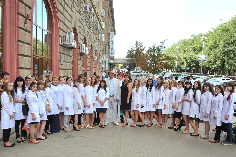 口腔医学分的大学留学项目有哪些优势（留服备案项目）