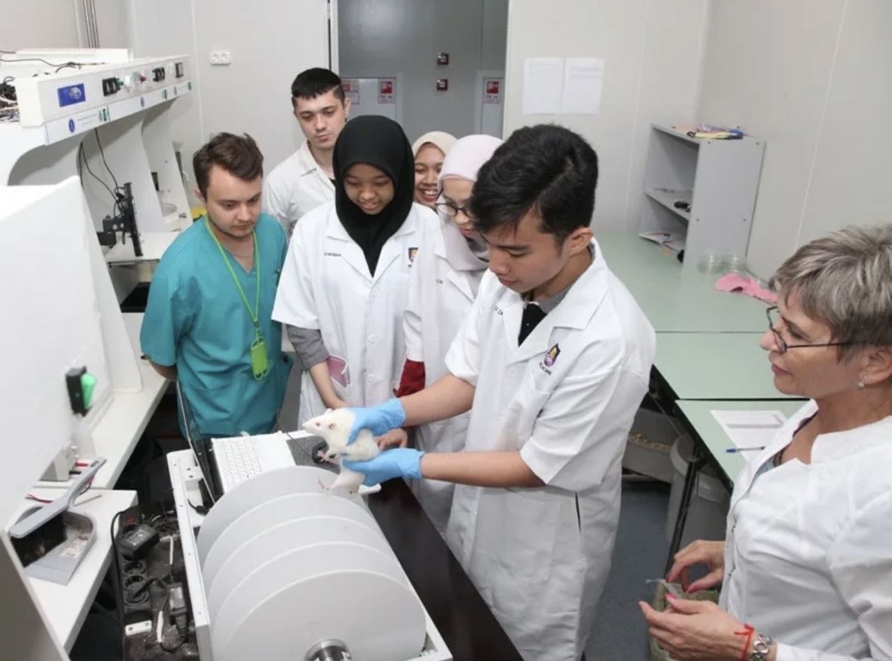 南昌大学俄罗斯伏尔加格勒国立医科大学医学留学项目申请条件（俄医科大前十）