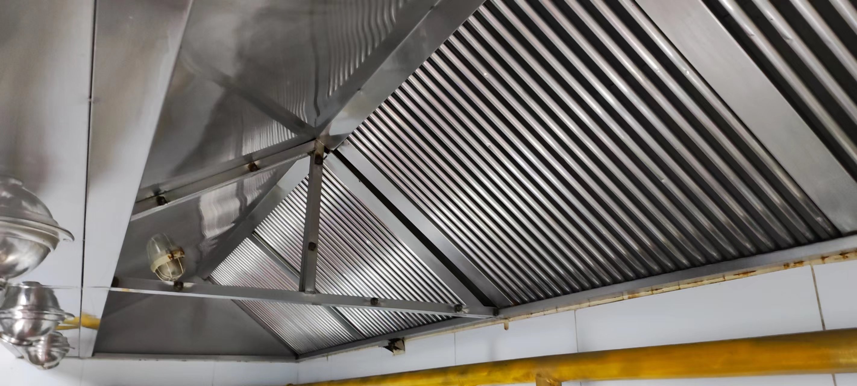 海淀区(曙光)-清洗油烟净化器-烟道管道清洗「免费开清洗证明」