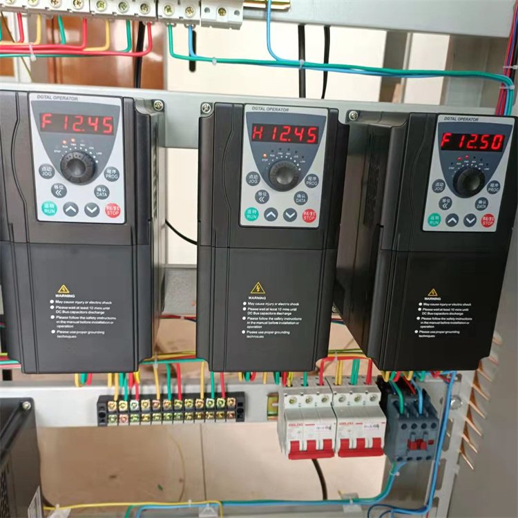 安徽亳州湖面漂浮喷泉