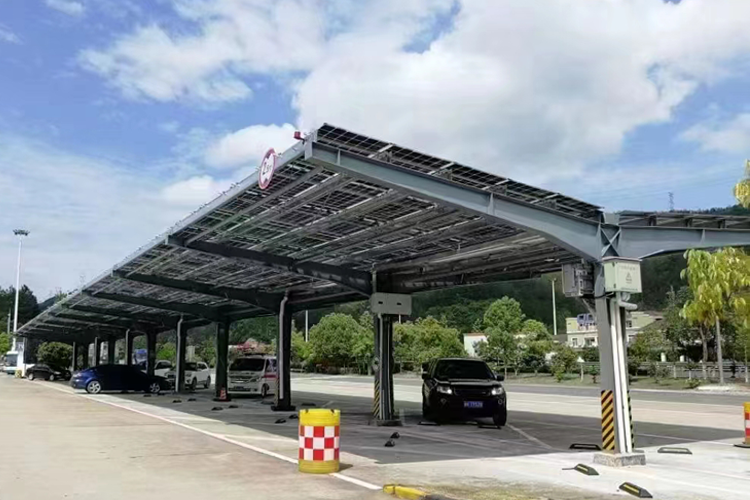 甘肃平凉崆峒区六车位光伏车棚多少钱河北金标是您的选择