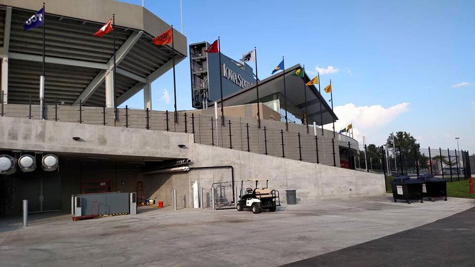 湖南衡阳衡东铁路隔离栅供应河北金标供应