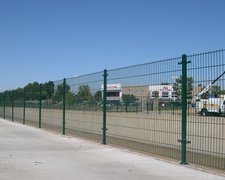 河北邯郸肥乡8001铁路护栏多少钱选河北金标