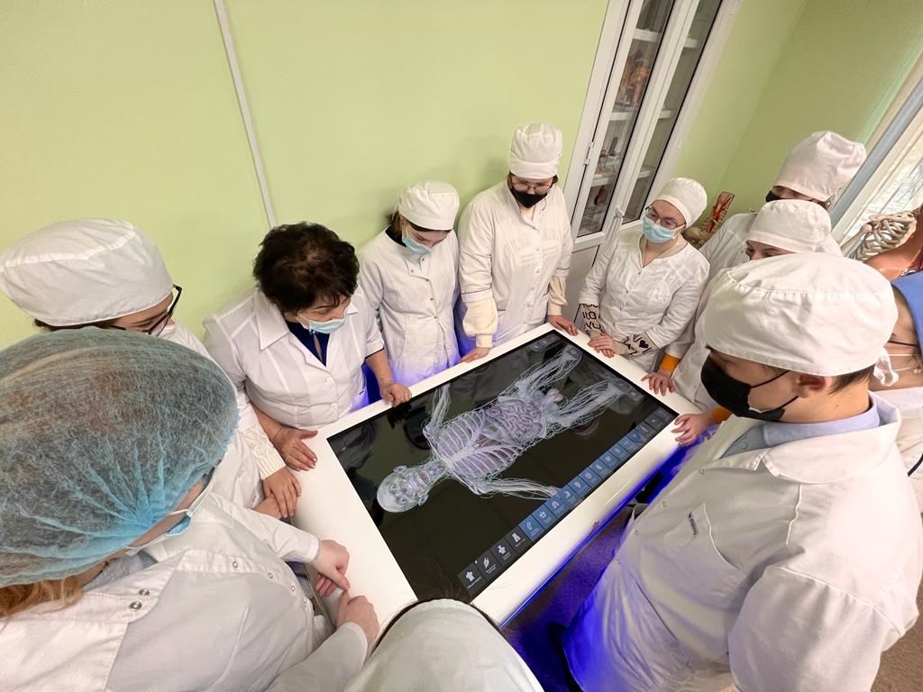 2026年高考推荐赴俄罗斯国立医科大学留学机构必备物品最新政策解读