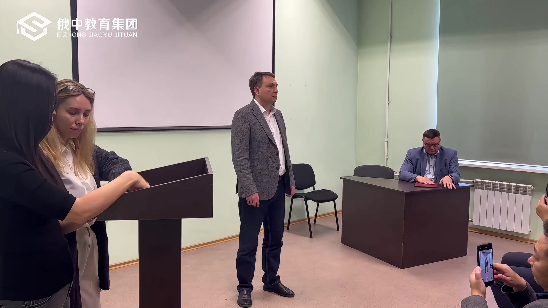 2026年绕过考研独木桥中留服认证申请即上岸