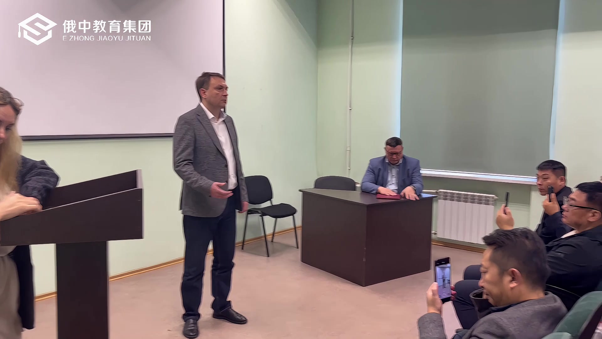 2026年放手一搏住宿安排弯道超车