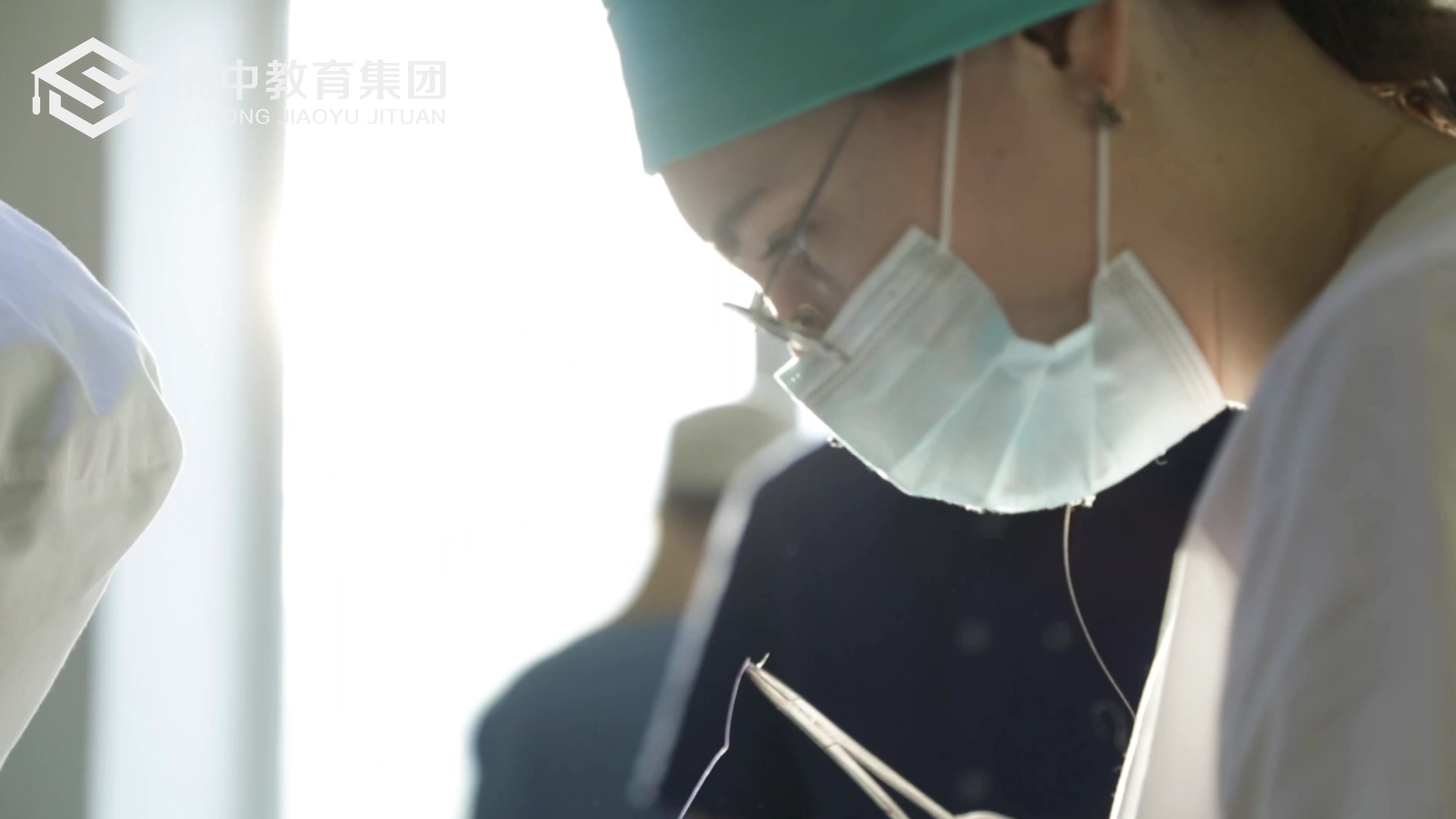 2026年考生推荐报读鄂木斯克医科大学临床医学英文授课项目留俄工作