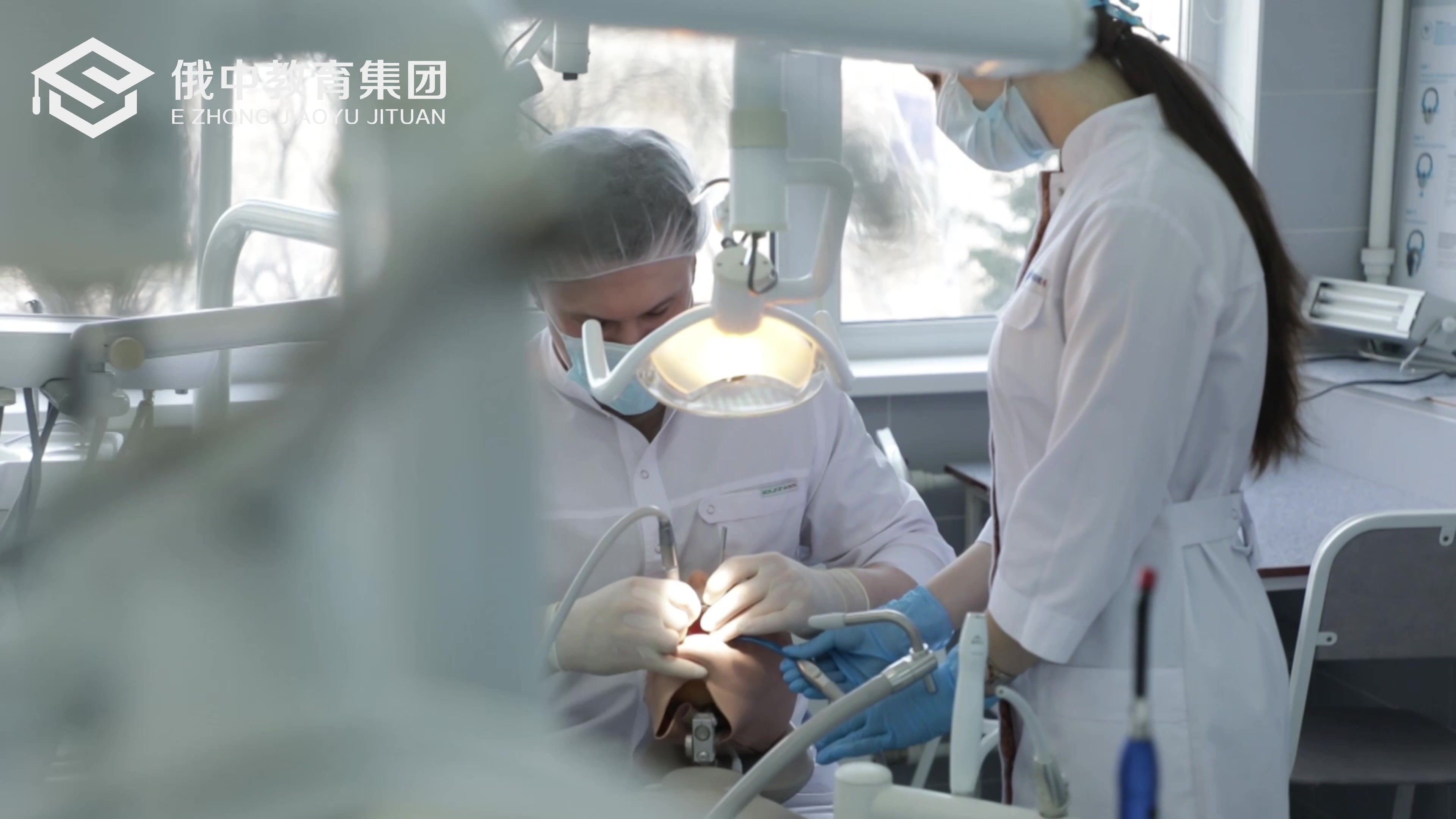 2026年高中毕业新政策鄂木斯克医科大学英文授课专业好不好