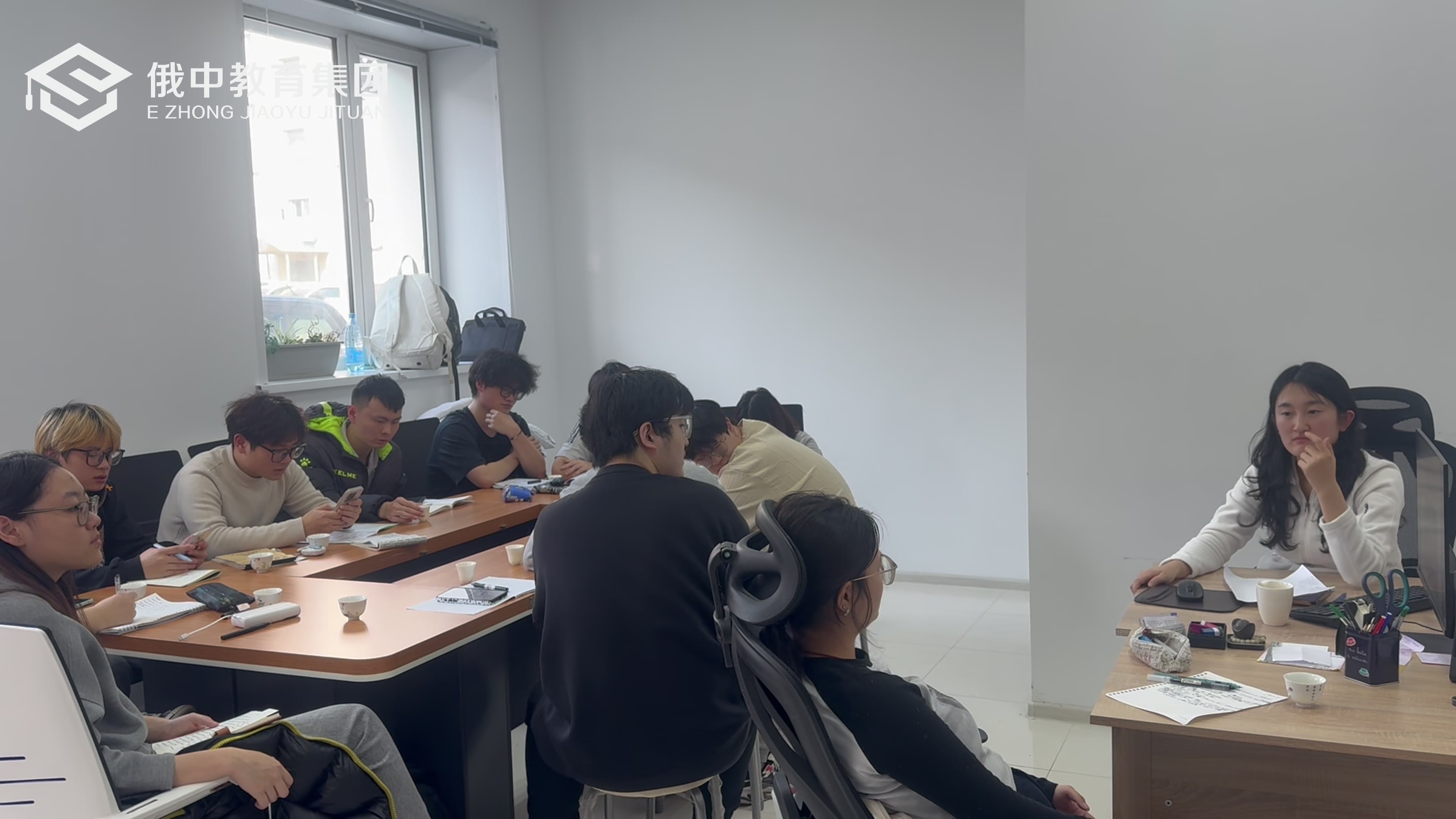 2026年中专毕业推荐报读临床医学英文授课必备物品最新政策解读