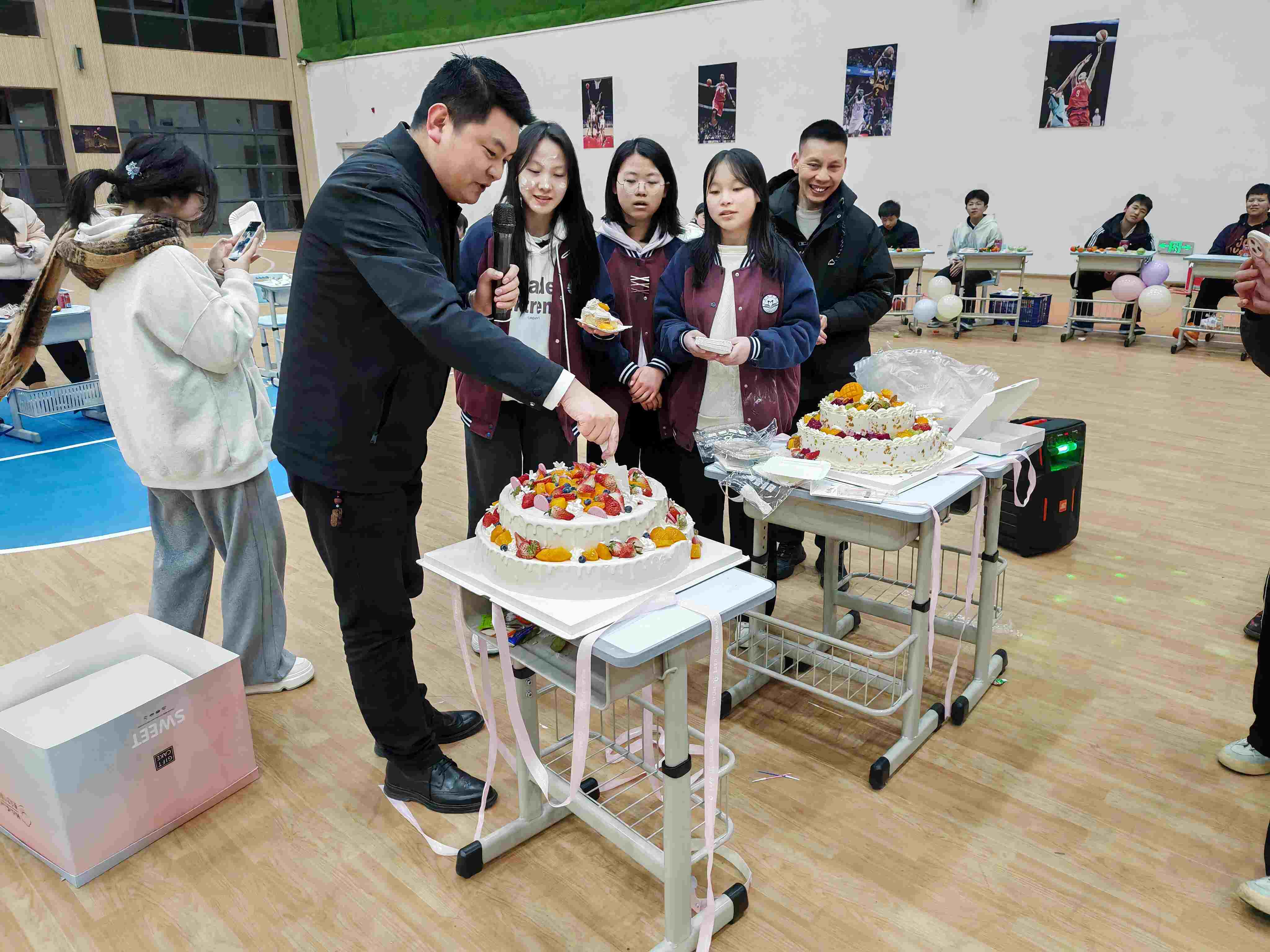 持续招生!全贵阳管理严的新初三费用一般在多少