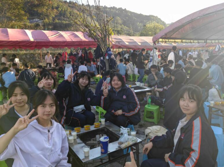 甄选TOP10|贵安新区全日制高考复读学校可以提升多少分