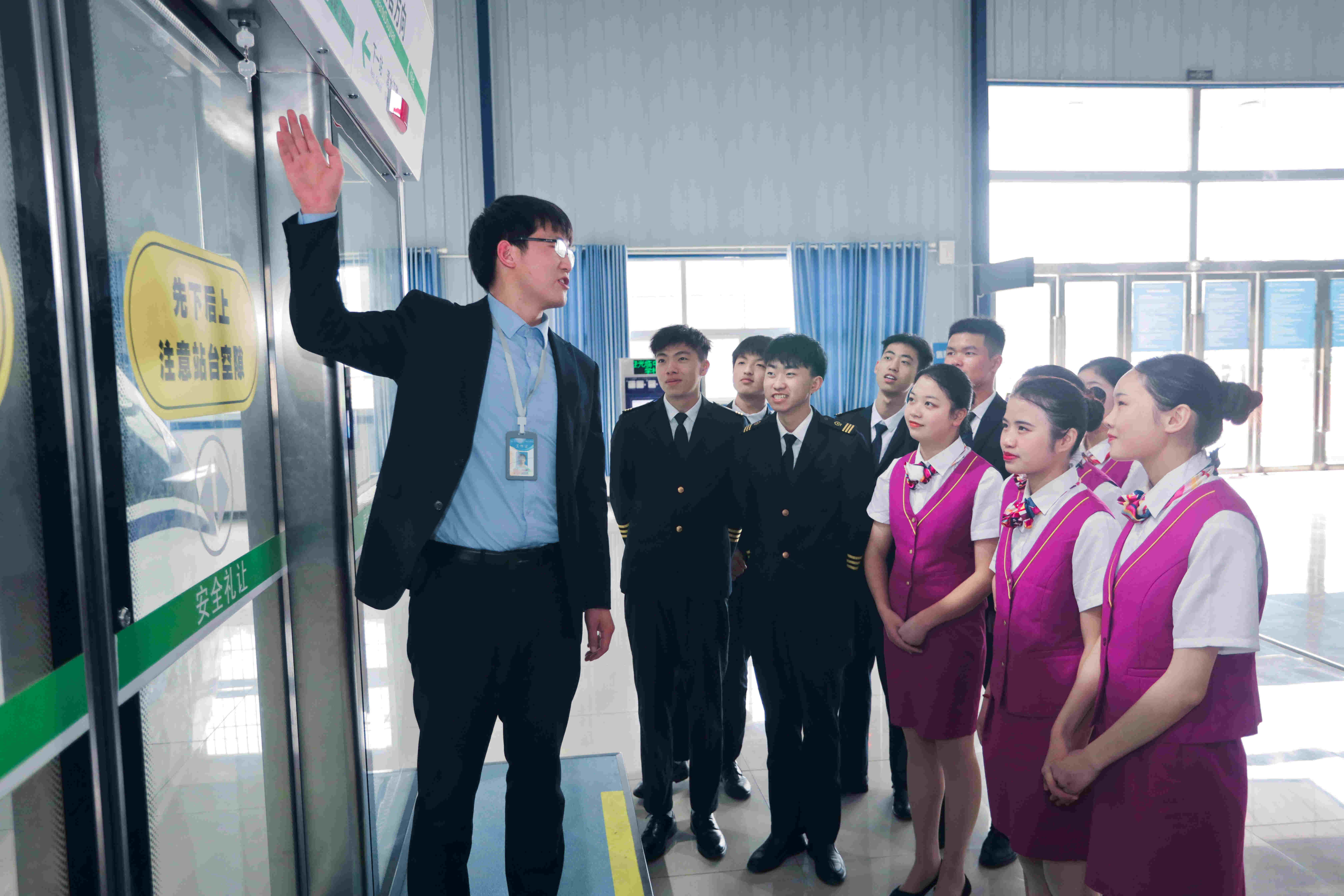 2025兴义市职院中职学校招生简章（2025兴义市300分能读什么高中）