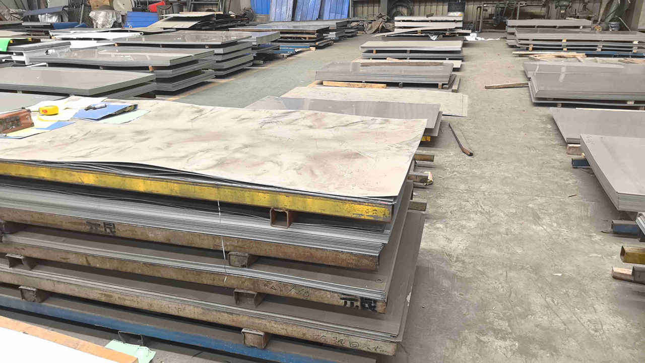 鞍山304白钢板价格加工定做