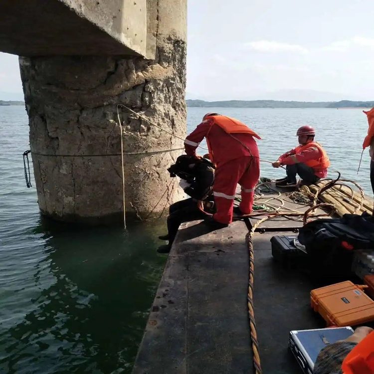 齐齐哈尔市潜水打捞公司厂家直发——齐齐哈尔市工程队伍