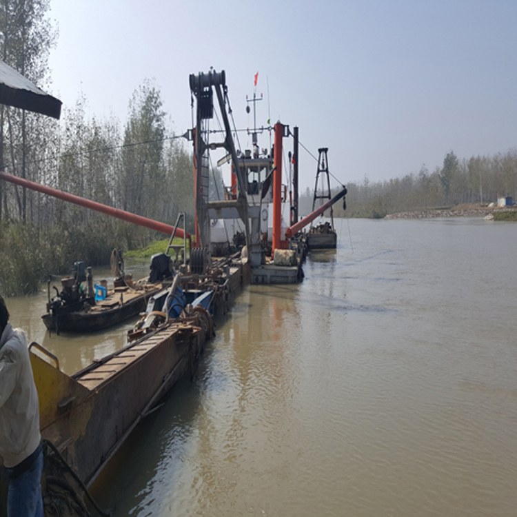 双鸭山市专业清淤公司注重服务