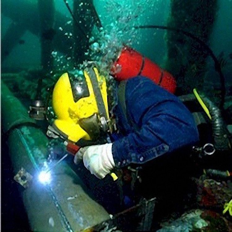 海西市水下潜水摄像公司专业设备——海西市工程队伍