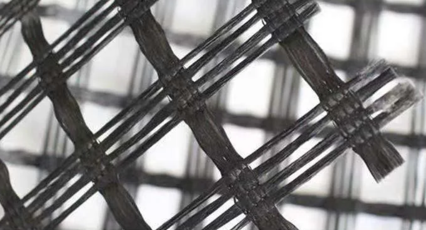 2026厂家直销：山东本地双向土工格栅库存现货-沥青路面抗裂加固