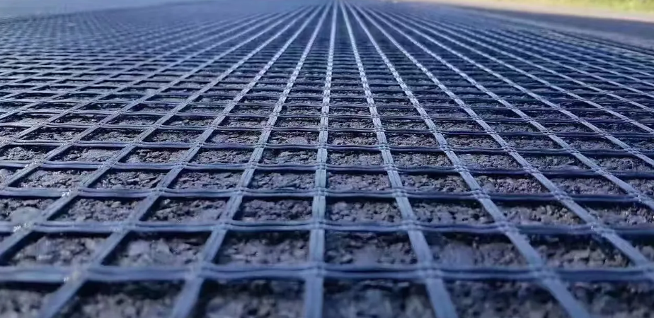 2026厂家直销：山西本地抗裂防渗玻纤格栅源头厂家-土工格栅批发