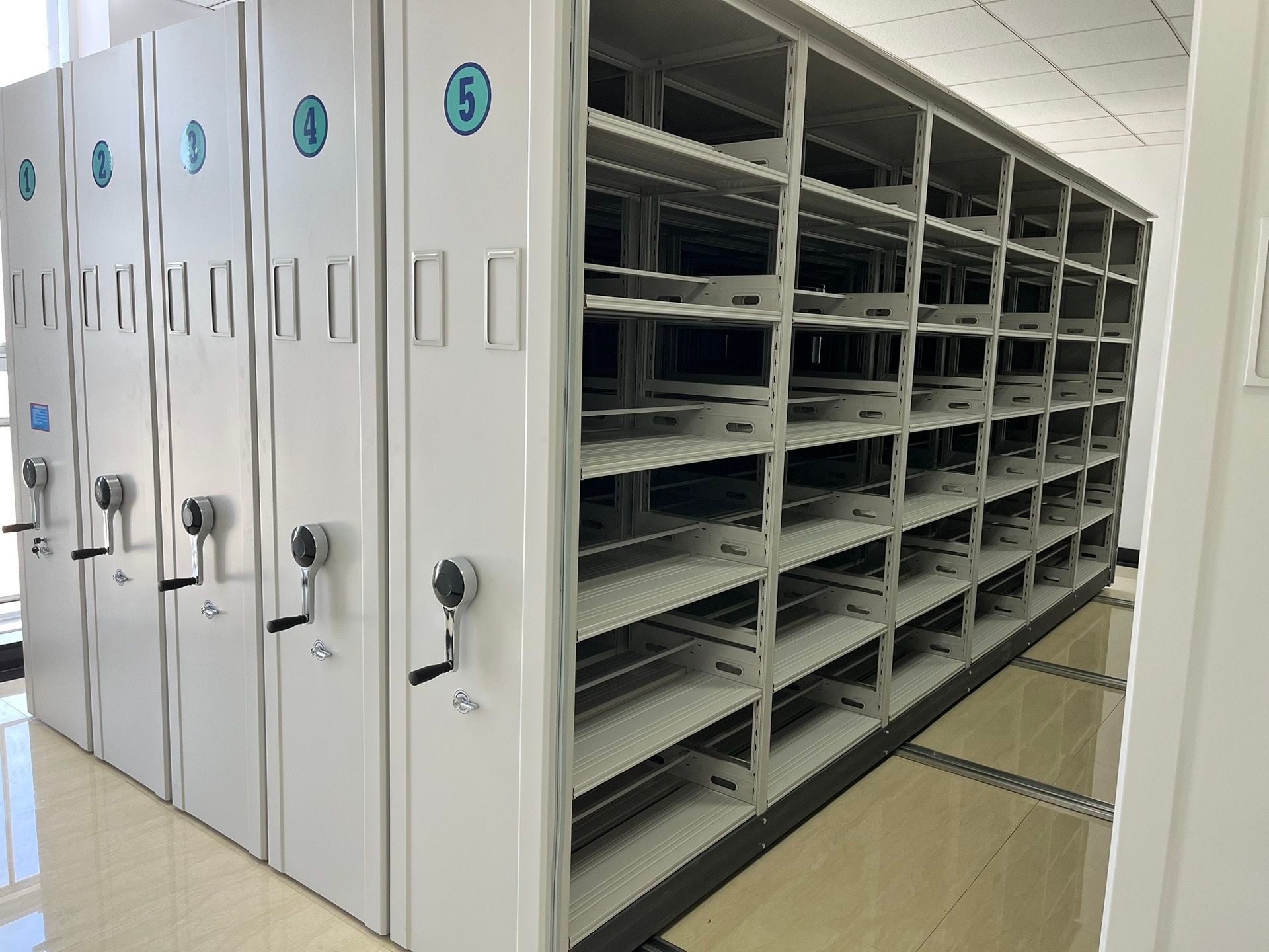 双鸭山档案柜密集架-贵重活动密集架客户为先2026