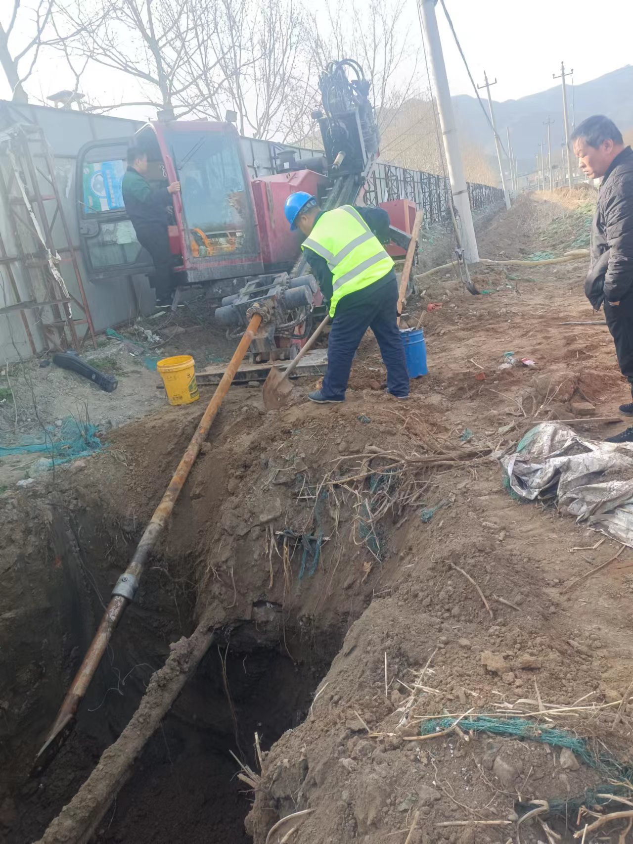 郑州新密-电力电缆过路拉管穿越-马路穿管穿线「安心安全」-2026一览