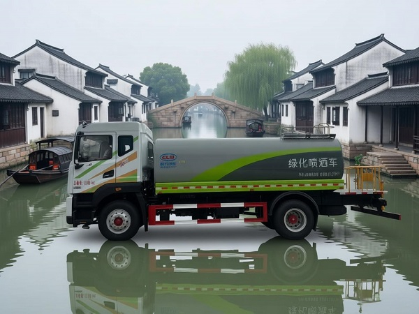 一站式购车体验，东风多利卡D9洒水车从选车到上牌全搞定