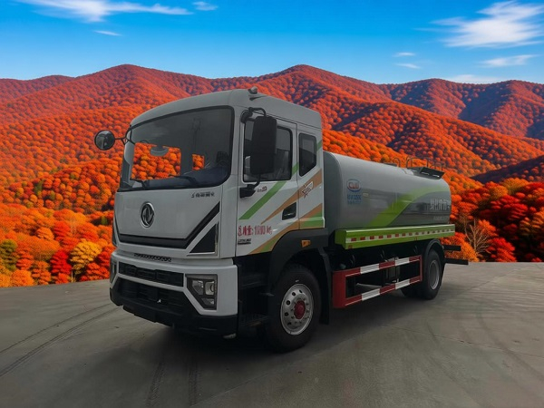 十五方洒水霸主，东风多利卡D9清洁新潮流