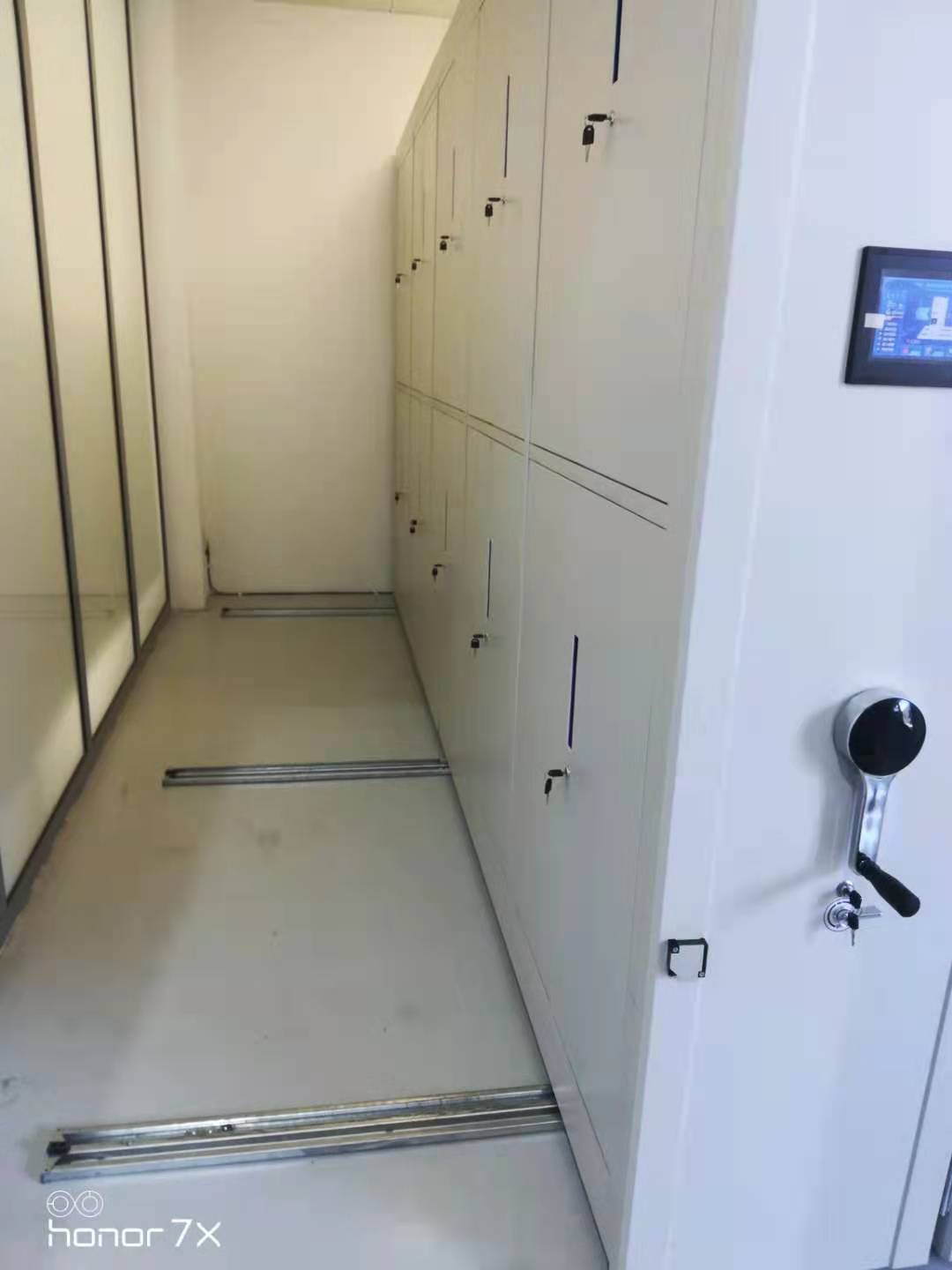 聊城智能式移动密集架<金虎力品牌安装操作注意事项>