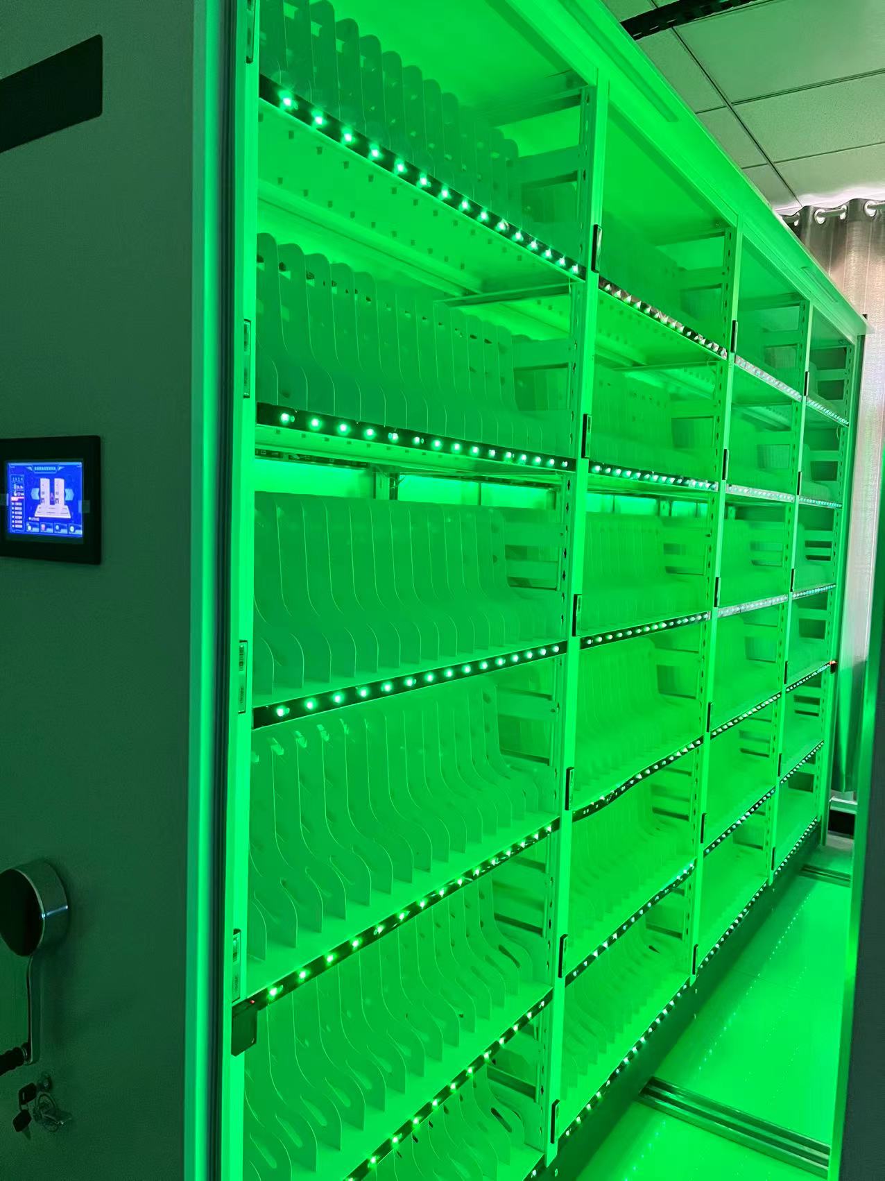 汕头档案库档案密集架<津虎力品牌定做化生产厂>